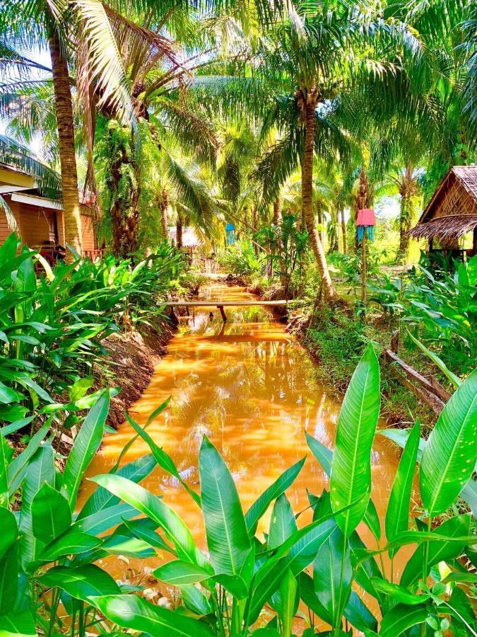 Lantacoconutgardenbungalow Apartment เกาะลันตา ภายนอก รูปภาพ