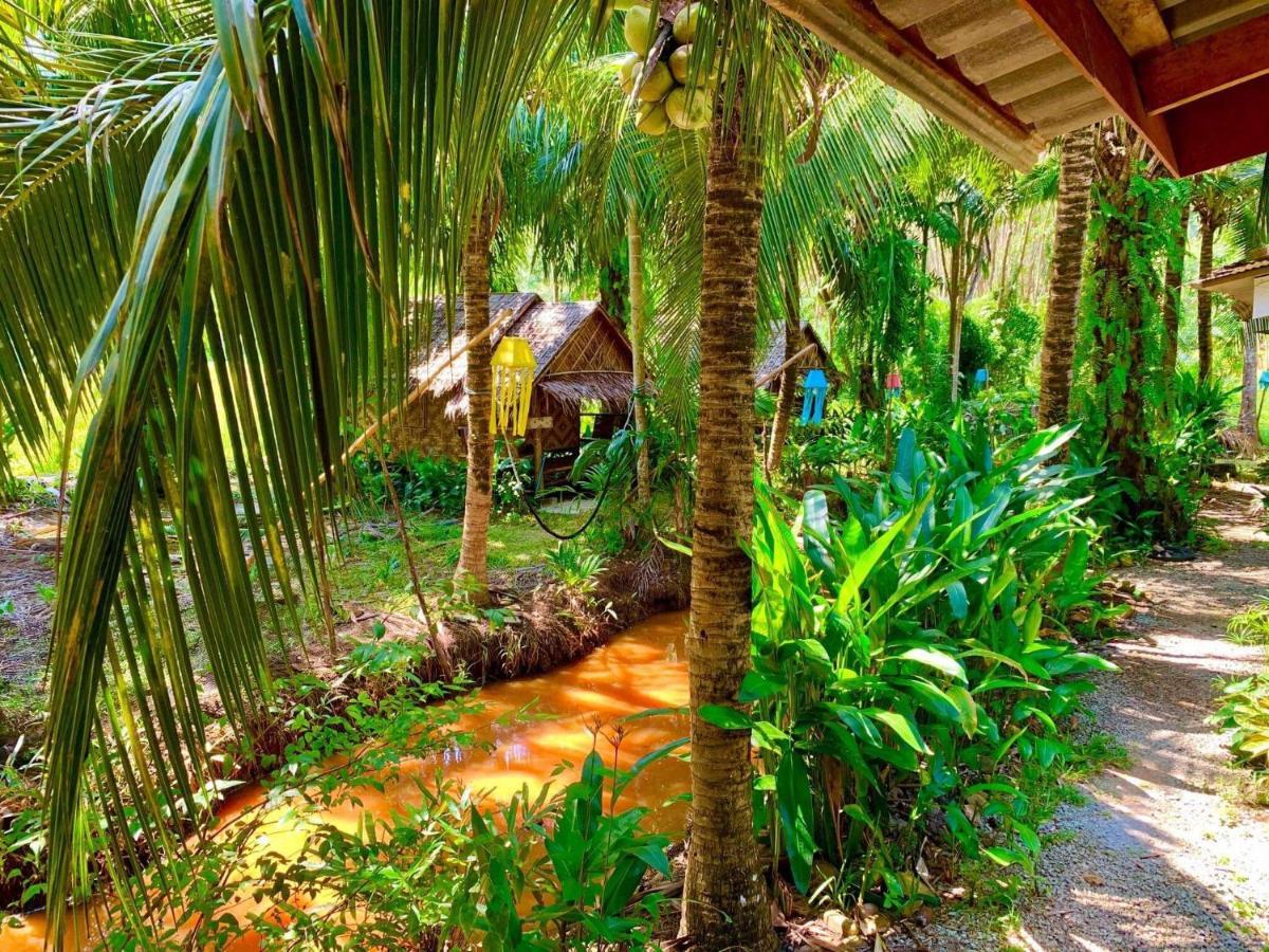Lantacoconutgardenbungalow Apartment เกาะลันตา ภายนอก รูปภาพ